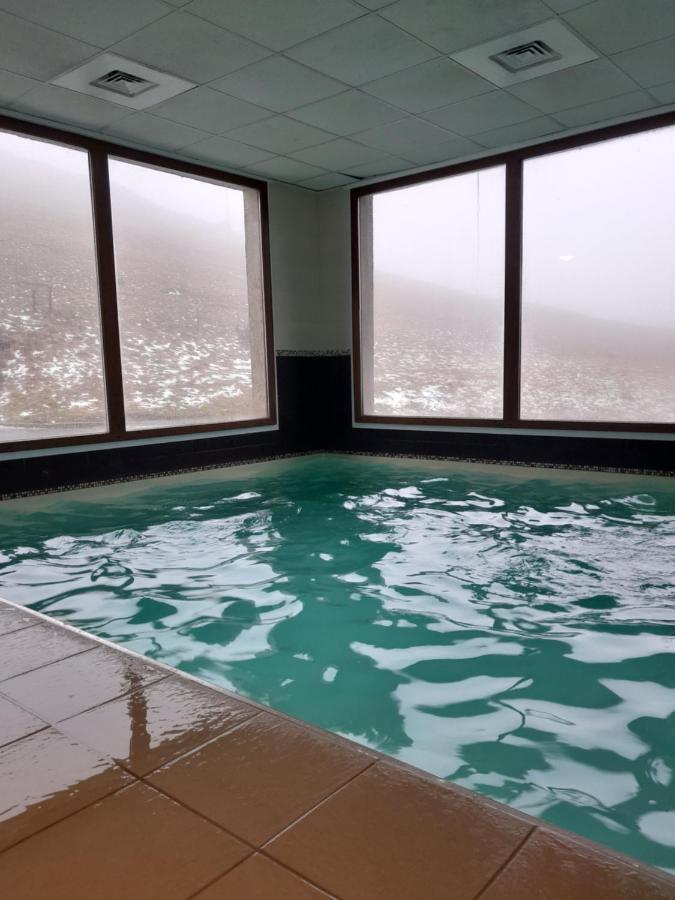 T2 Confortable - Piscine Chauffee - Super Besse-et-Saint-Anastaise